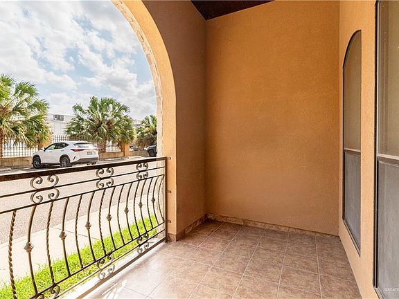 5th image of 2715 Mimosa St APT 1