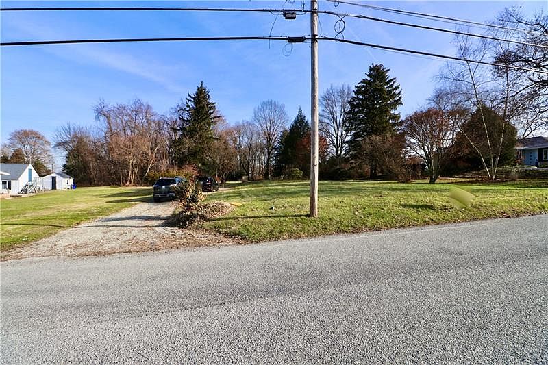 1st image of 1620 E Laurel Cir