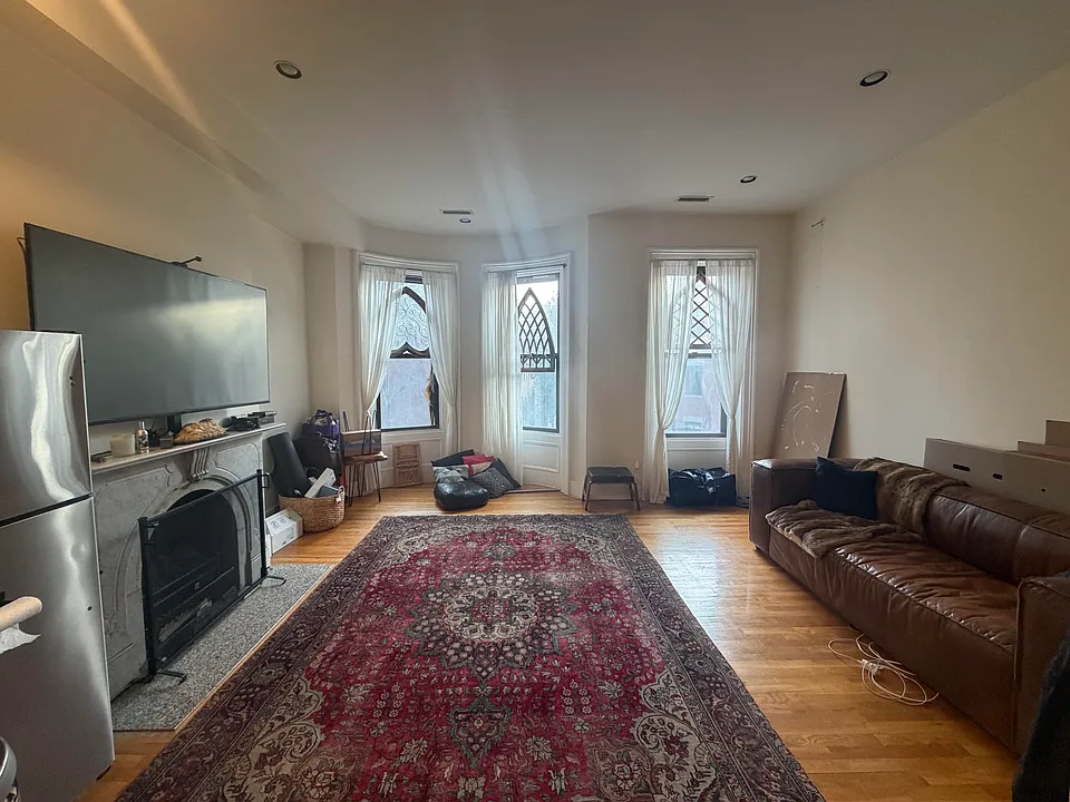 11 Milford St #2