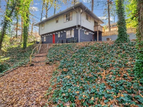 1450 Shadowbrook Dr, Marietta, GA 30062