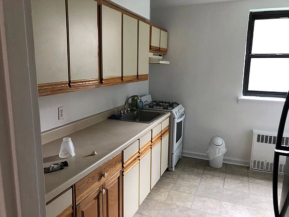 5th image of 189-23 39th Ave APT 120