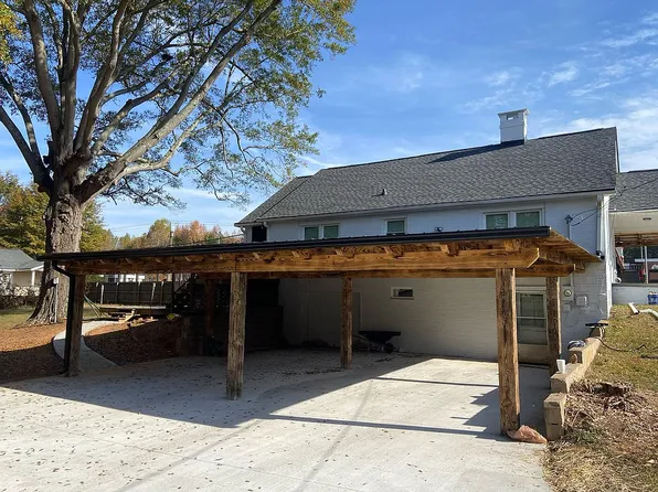 1513 Geer Hwy, Travelers Rest, SC 29690