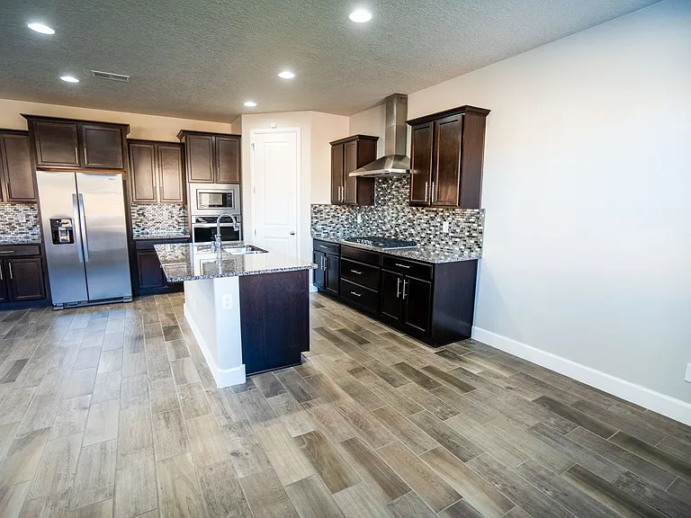 6205 Redroot St NW — Photo 7