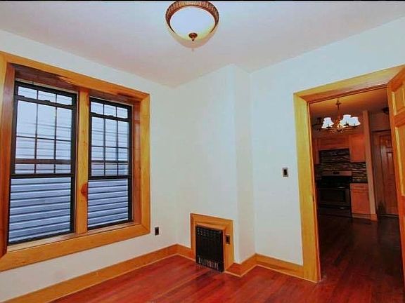 4th image of 146 Lexington Ave #8