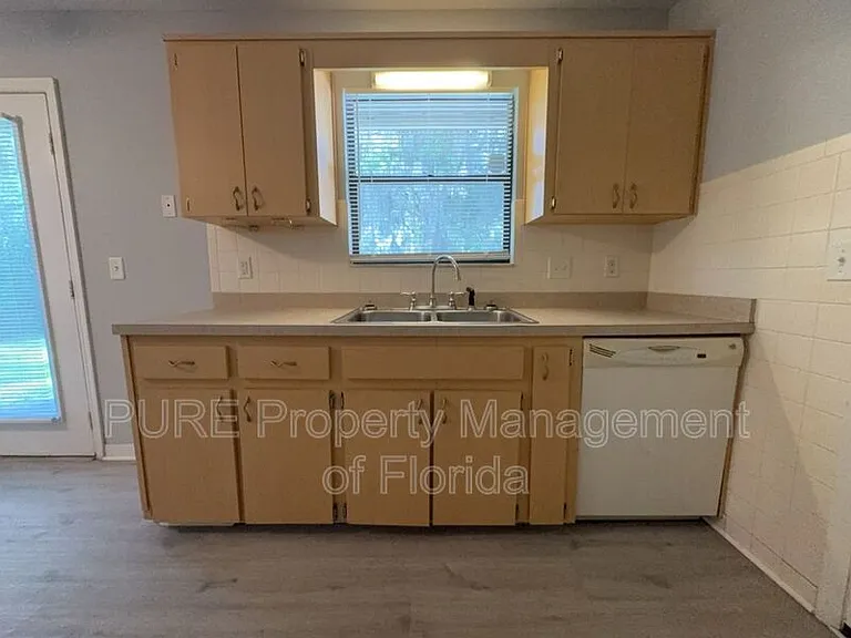 3150 SE 7th St — Photo 19
