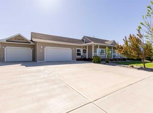 325 W 8th Ave, Granum, AB T0L1A0
