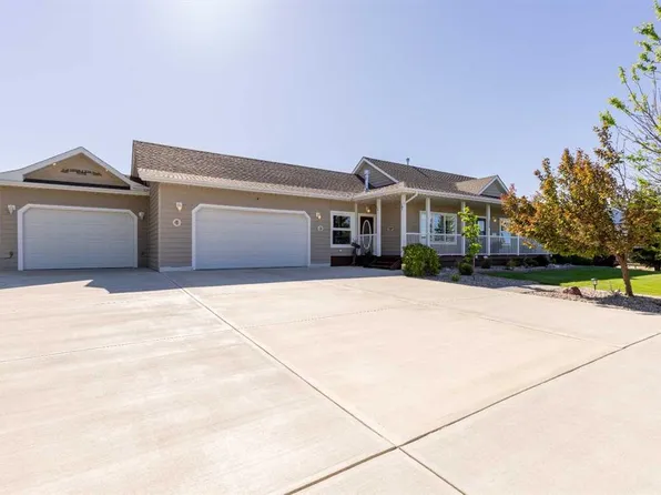 325 W 8th Ave, Granum, AB T0L 1A0
