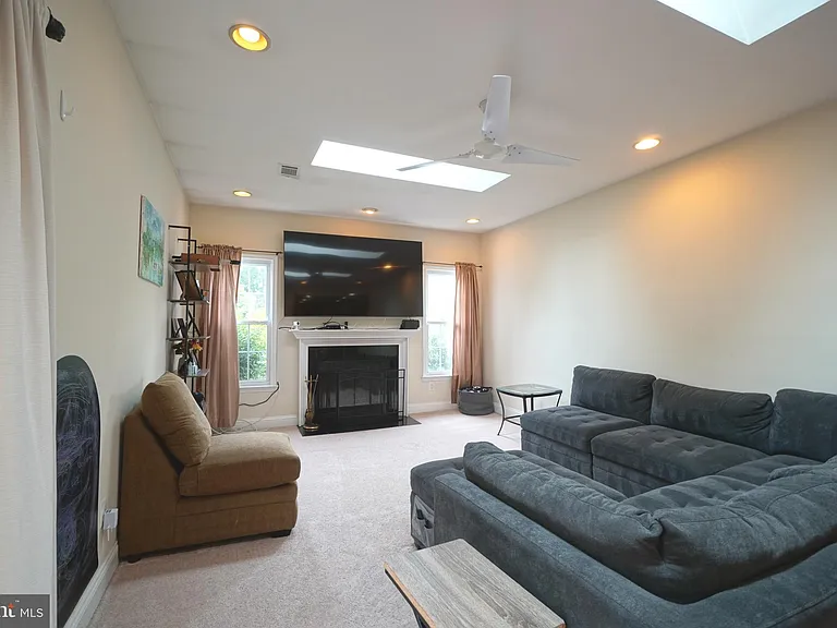 1432 Powells Tavern Pl — Photo 9