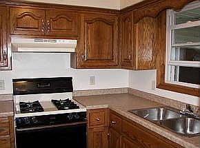 5th image of 1183 Kenwood St