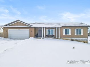12189 Beauterra Ln, Middleville, MI 49333