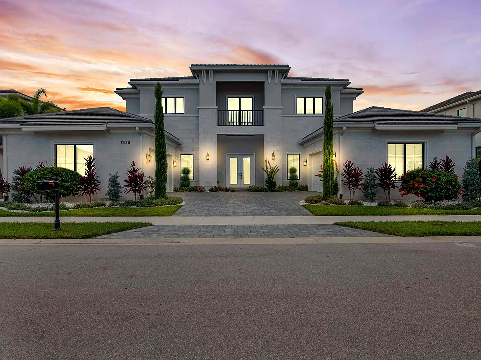 7480 NW 26th Way