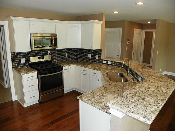 5th image of 10317 S McGraw Dr