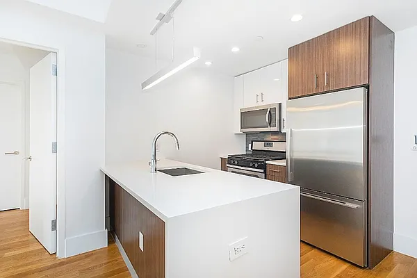 Rented by Living New York | media 57