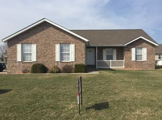 301 Silverthorne Dr, Freeburg, IL 62243