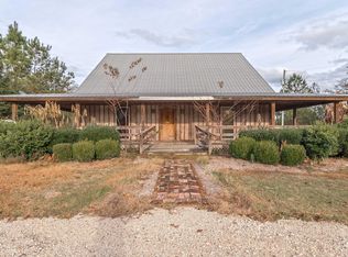 11 R Douglas Ln, Sumrall, MS 39482