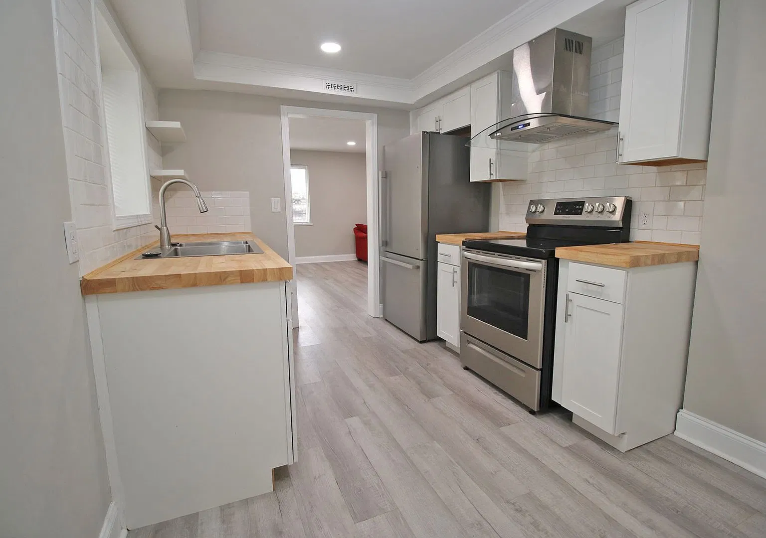 Spacious Student Home In Melrose Heights Pre-Leasing For 2027-2028 School Year — Photo 4
