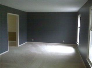 1722 Crabtree Ln, Elkhart, IN 46514