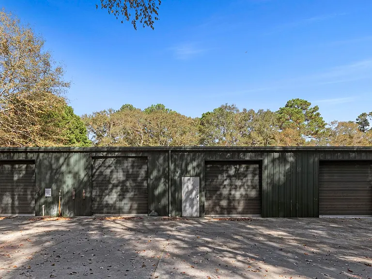 714 N Shady Ln — Photo 43
