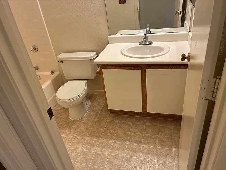 10523 W Windsor Blvd — Photo 29