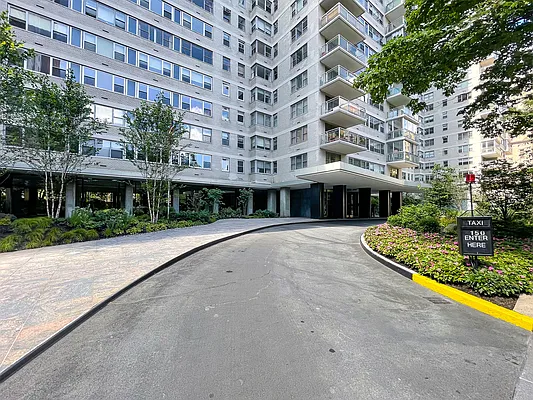 Sold by Brown Harris Stevens | media 32