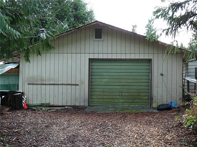 2nd image of 4313 Erlands Point Rd NW