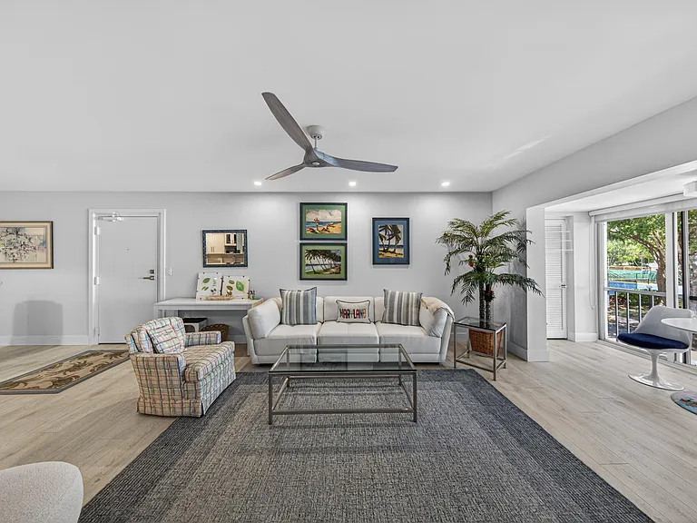 6429 Bay Club Dr #3 — Photo 15