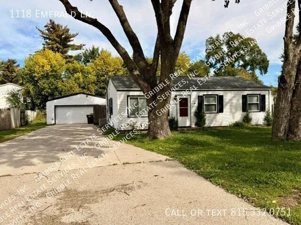 1118 Emerald Ln, Machesney Park, IL 61115