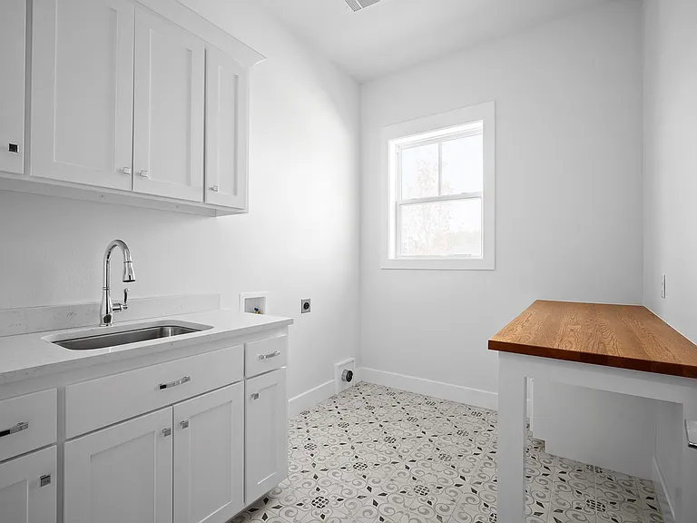 7207 Renee Parker Way — Photo 16