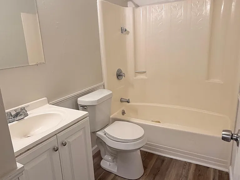 804 Lorain St #1 — Photo 10