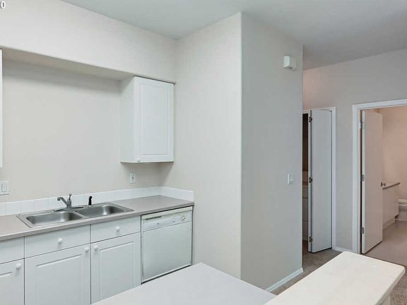 5th image of 15715 NE Beech St #4C
