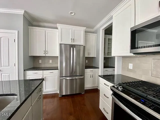 28 Grandwood Cir — Photo 12