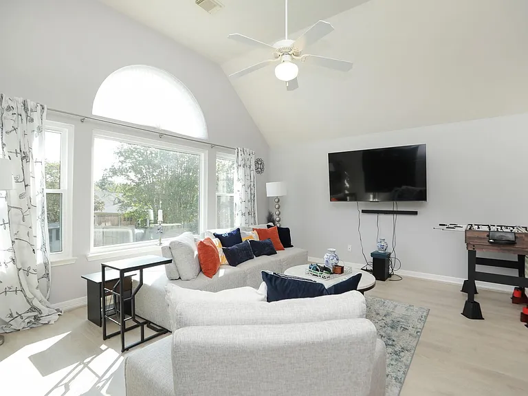 8410 Brighton Lake Ln — Photo 26