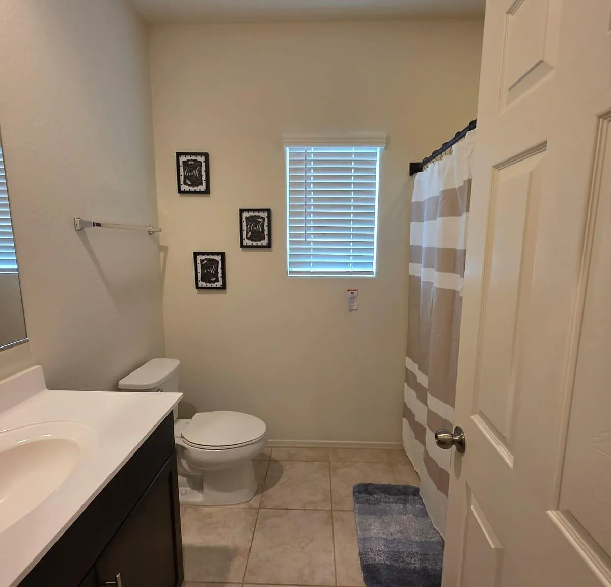 4 bed, 2.0 bath, 1900 sqft, $667 — Photo 3