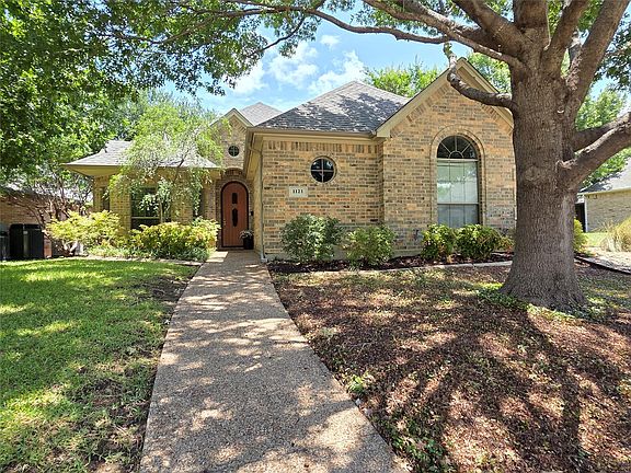 3rd image of 1121 Gabriel Ln