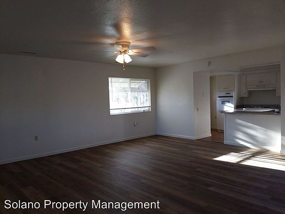 4th image of 175 Lassen Cir