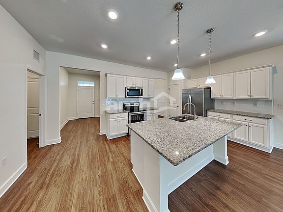 5th image of 509 Pine Terrace Dr