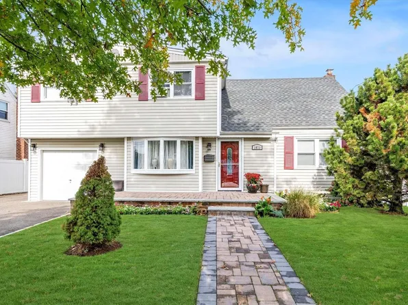 1873 Albermarle Avenue, East Meadow, NY 11554