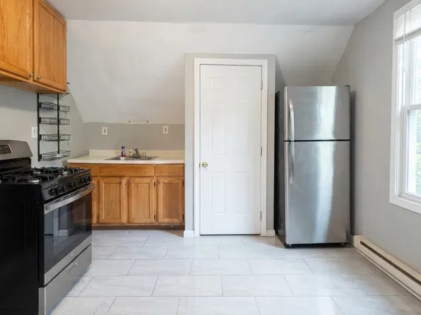 28 Harding Pl #3A, New Haven, CT 06511