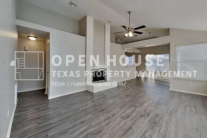 11910 Westwold Dr — Photo 4