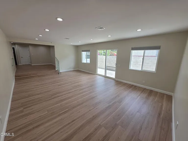 6829 Murietta Ave — Photo 10