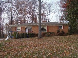 805 Overbrook Dr, Thomasville, NC 27360