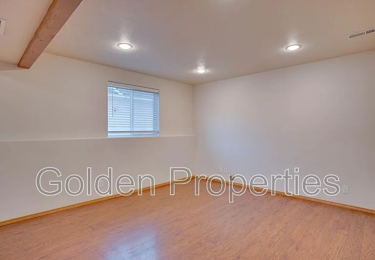 7488 N Courcelles Pkwy — Photo 12