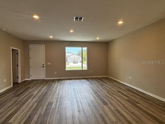 3rd image of 117 BAYSIDE DRIVE