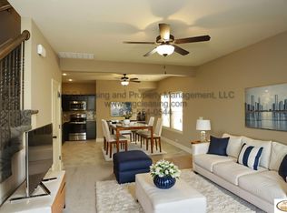 502-508 N Foxridge Dr, Raymore, MO 64083