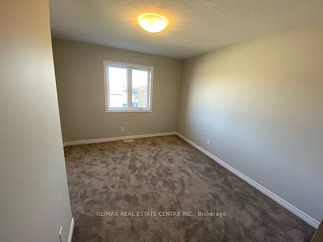 34 Pondcliffe Dr — Photo 6