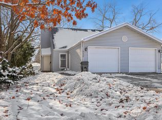 4000/4002 Ontario St, Ames, IA 50014