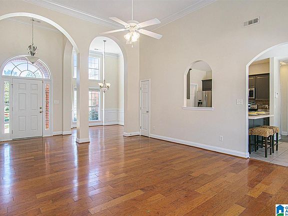 4th image of 908 Old Cahaba Dr