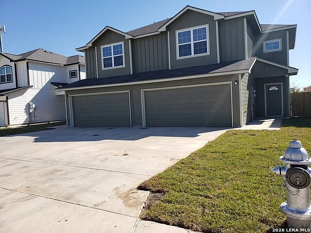 1772 Tristan Trl — Photo 2