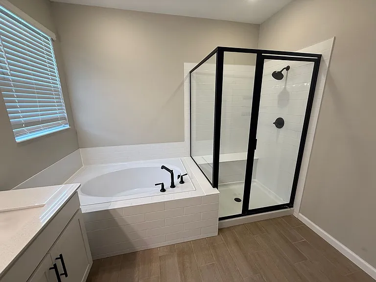 10073 Spring Lake Dr — Photo 13