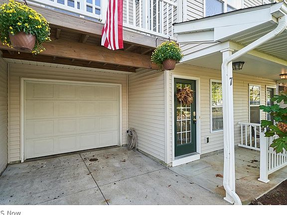 4th image of 1218 Chapman Ln Unit 7